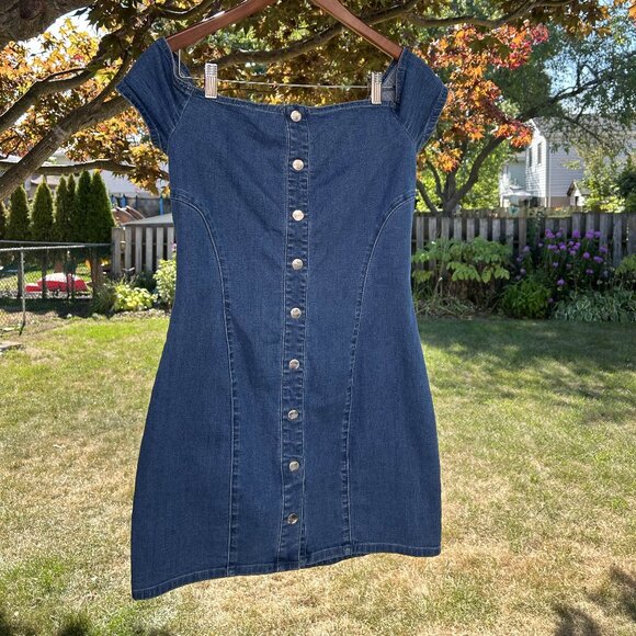 BNWT GUESS Denim Dress - Picture 1 of 5